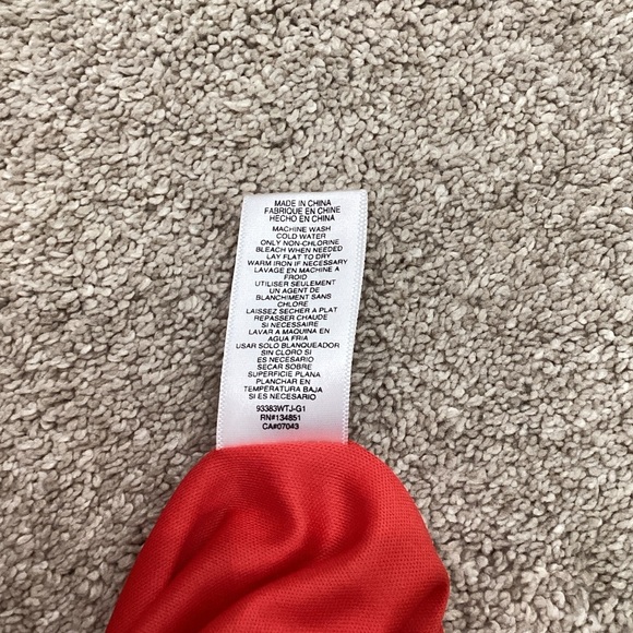 Wayf Vibrant Red Sleeveless Top medium - Picture 5 of 7